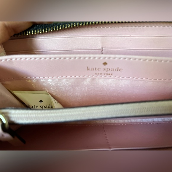 Kate Spade Tullie Mayfield Pink Turlock Wallet - Picture 5 of 5